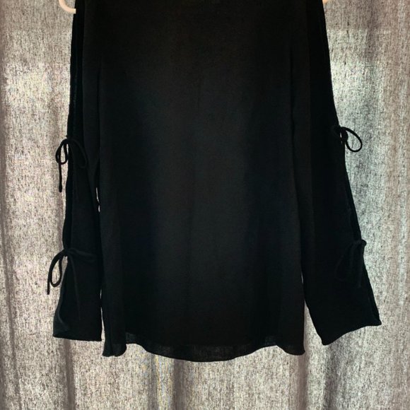 Black Cold Should With Ties Blouse // Wilfred - Picture 2 of 4